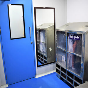 2'LAB SECTION CHANGE ROOM 2